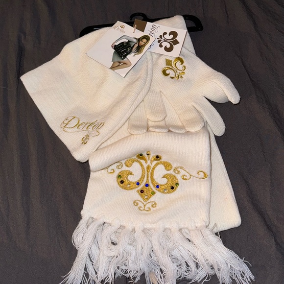 House of Deréon By Beyoncé scarf , mittens & beanie - Picture 1 of 1